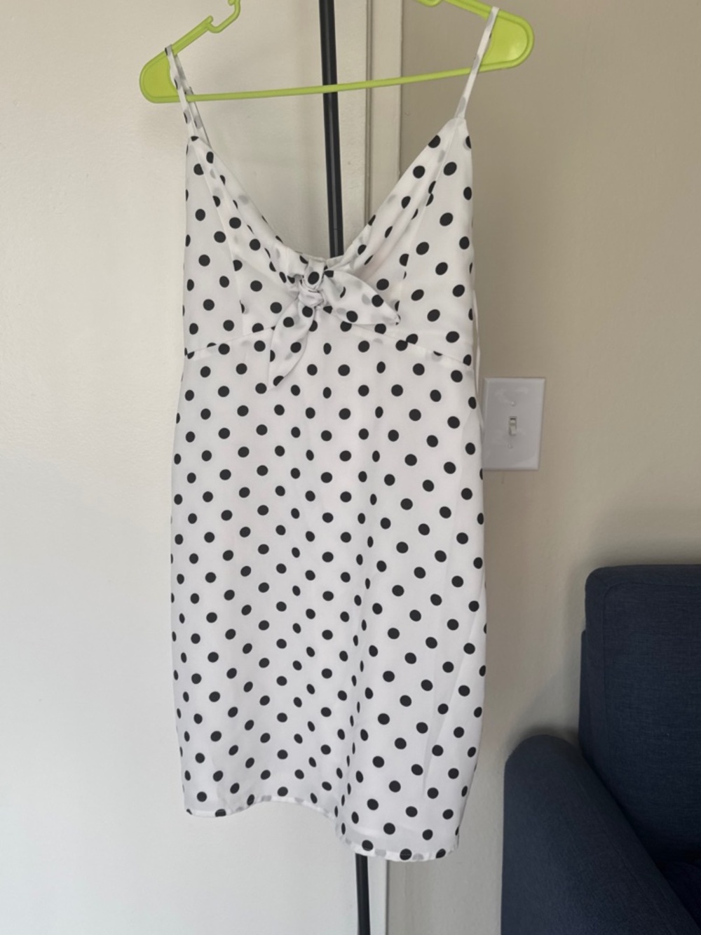 Re:named Women's Dress V-Neck, Size Small